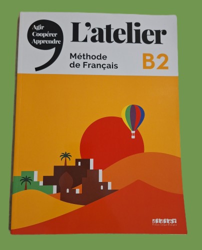 L' Atelier B2 (Intermediate/Advanced) Study Book
